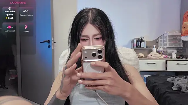 Rainbow-sweet online show from April 11, 5:15 am