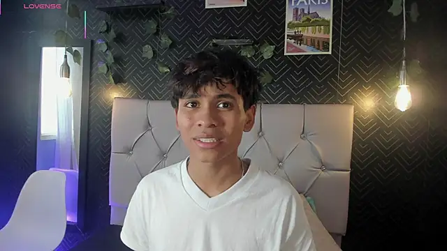 Ethan Westt online show from May 18, 9:41 pm