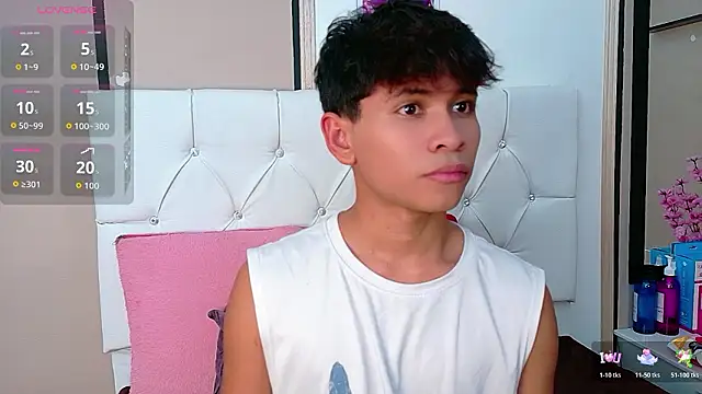 Ethan Westt online show from March 25, 8:41 pm