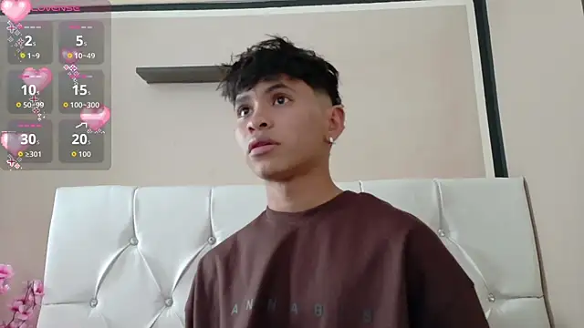 Snapshot of Ethan_Westt chatting on October 27, 8:54 pm Ethan Westt online show from October 27, 8:54 pm