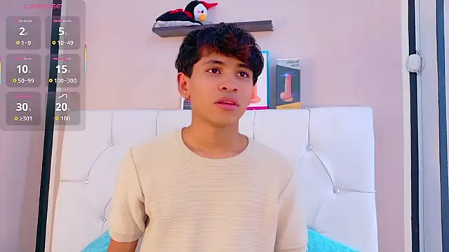 Ethan Westt online show from May 26, 8:40 pm