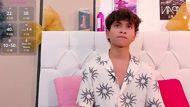 Ethan Westt online show from December 18, 8:45 pm