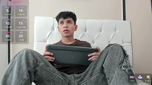 Snapshot of Ethan_Westt chatting on September 10, 8:30 pm Ethan Westt online show from September 10, 8:30 pm