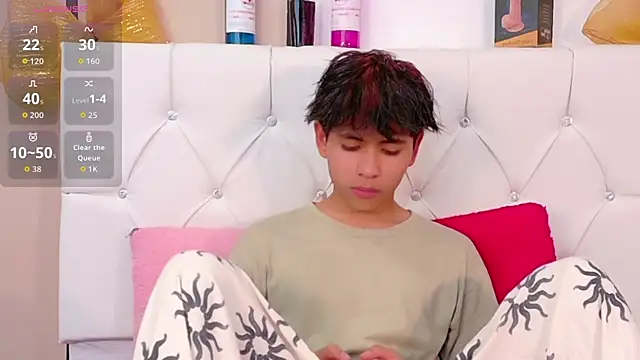 Snapshot of Ethan_Westt chatting on December 16, 9:41 pm Ethan Westt online show from December 16, 9:41 pm