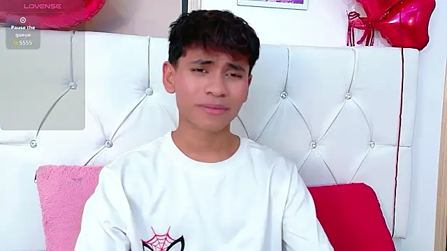 Ethan Westt online show from March 11, 8:47 pm