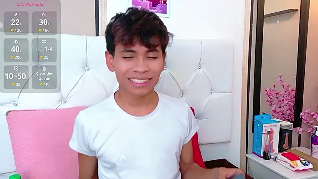 Ethan Westt online show from March 24, 8:09 pm