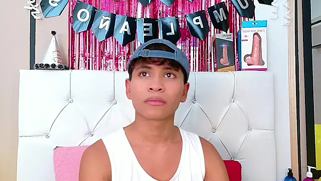 Ethan Westt online show from March 27, 8:32 pm