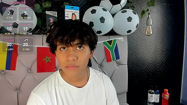 Snapshot of Ethan_Westt chatting on July 9, 7:57 pm Ethan Westt online show from July 9, 7:57 pm