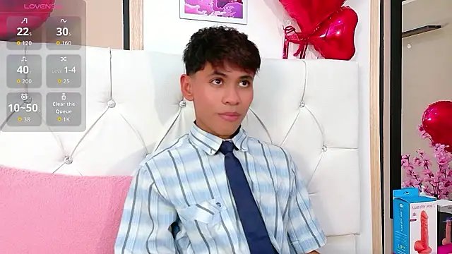 Ethan Westt online show from March 3, 9:11 pm