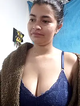 Snapshot of AlanaHotxx chatting on September 13, 6:46 am AlanaHotxx online show from September 13, 6:46 am