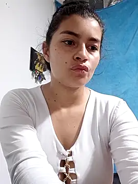 Snapshot of AlanaHotxx chatting on September 11, 6:46 am AlanaHotxx online show from September 11, 6:46 am