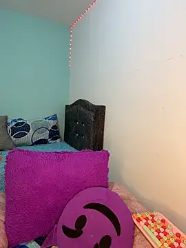 Deepika padukoneNisha online show from February 6, 12:01 pm