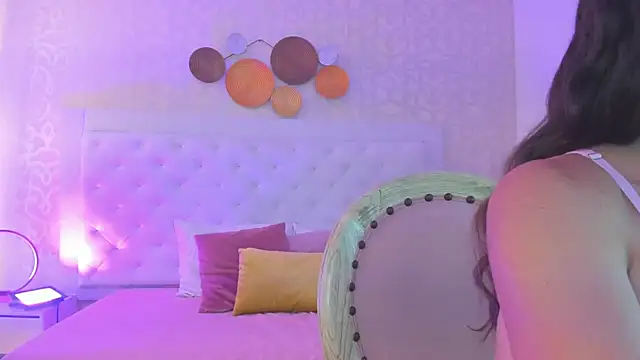 debora scoot online show from October 22, 10:25 am