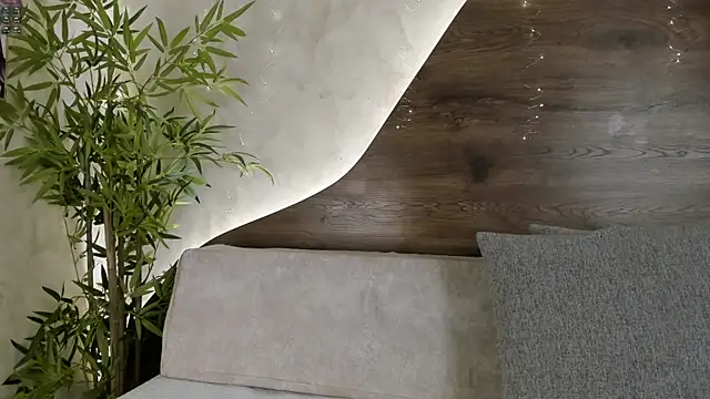 mia lacy  online show from November 26, 8:09 pm