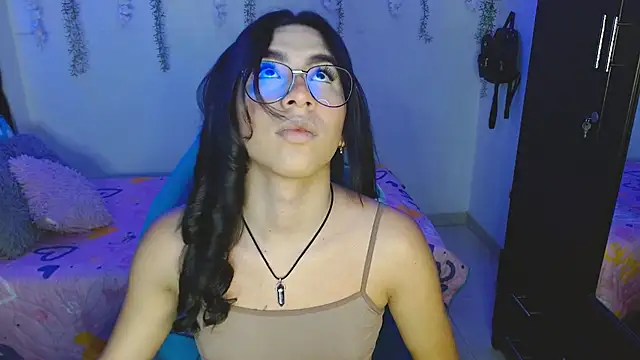 Lyaa Cute online show from April 2, 12:51 am