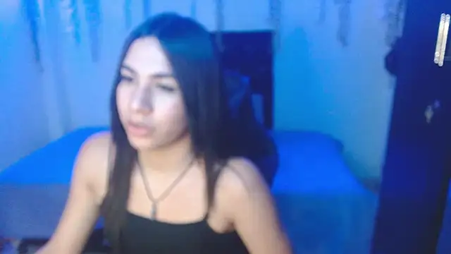 Snapshot of Lyaa_Cute chatting on February 11, 3:50 am Lyaa Cute online show from February 11, 3:50 am