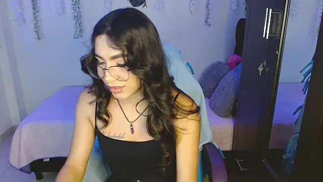 Lyaa Cute online show from April 22, 2:40 am