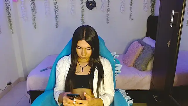 Lyaa Cute online show from April 11, 3:58 am