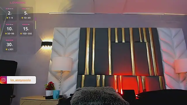 SaraJonness online show from September 30, 12:55 pm