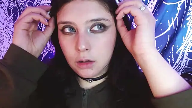 mikaskullcs online show from October 9, 4:24 am