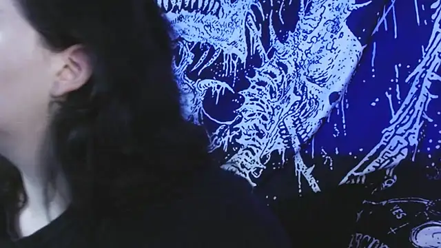 mikaskullcs online show from February 18, 9:44 pm