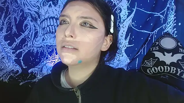 mikaskullcs online show from October 1, 4:39 am