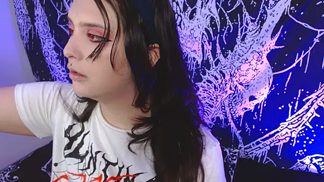 mikaskullcs online show from April 7, 10:11 pm