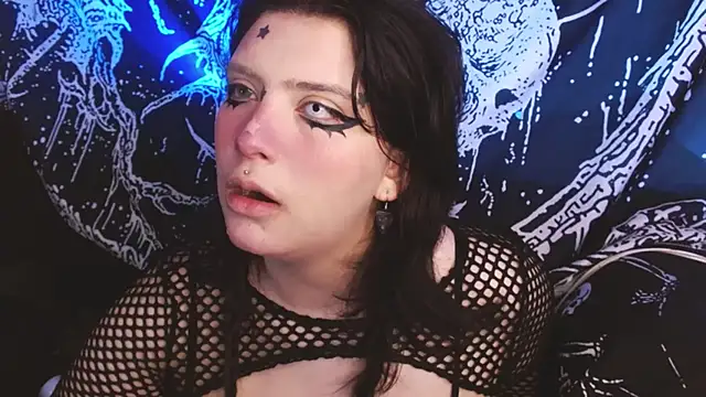 mikaskullcs online show from February 5, 9:32 pm