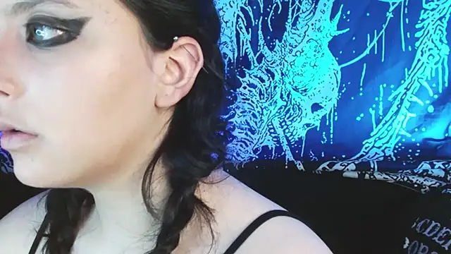 mikaskullcs online show from November 13, 9:19 pm