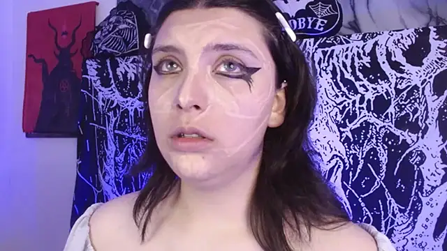 mikaskullcs online show from September 10, 4:44 am