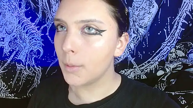 mikaskullcs online show from November 12, 9:18 pm