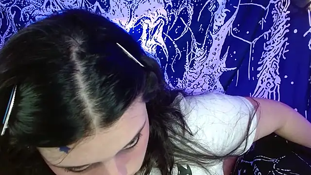 mikaskullcs online show from October 16, 9:34 pm