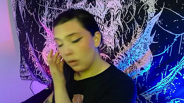 mikaskullcs online show from April 8, 10:00 pm