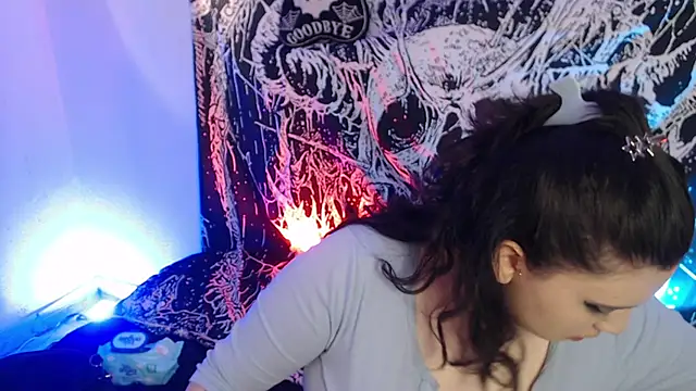 mikaskullcs online show from April 2, 10:16 pm