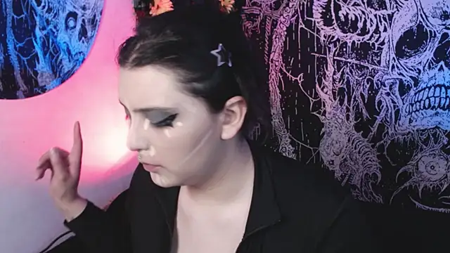 mikaskullcs online show from March 15, 9:33 pm