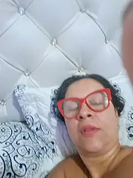 Amadamilf1980 online show from October 20, 4:36 am