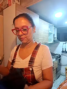 Amadamilf1980 online show from October 27, 2:01 am