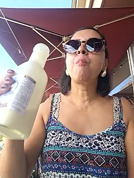 Amadamilf1980 online show from February 4, 3:18 pm