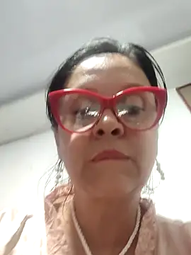 Amadamilf1980 online show from March 29, 1:07 am