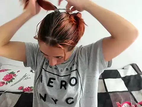 Snapshot of DulceXmile chatting on October 22, 7:46 pm DulceXmile online show from October 22, 7:46 pm