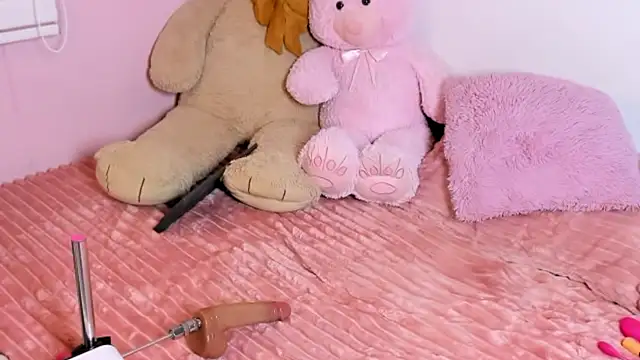 BritanyLin   online show from November 29, 6:24 am