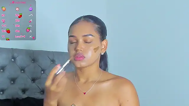Snapshot of NikkiStarrr chatting on September 27, 12:00 pm NikkiStarrr online show from September 27, 12:00 pm
