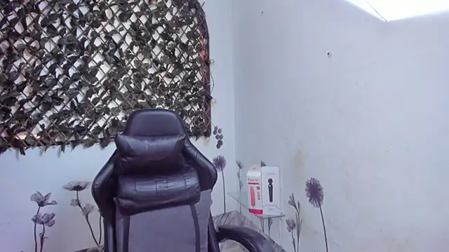 Sarahbrowm  online show from September 8, 4:50 pm