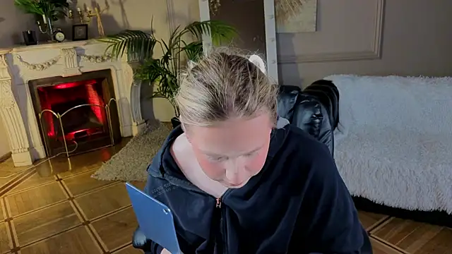 Jes Solar online show from November 13, 10:02 pm