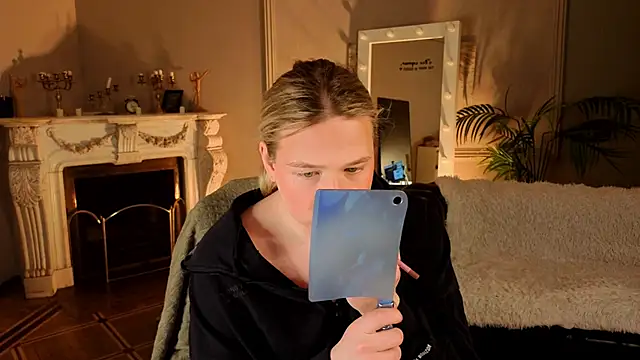 Jes Solar online show from January 17, 10:57 pm