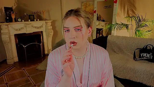 Jes Solar online show from March 15, 9:00 pm