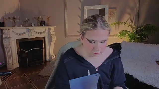 Jes Solar online show from February 7, 10:40 pm