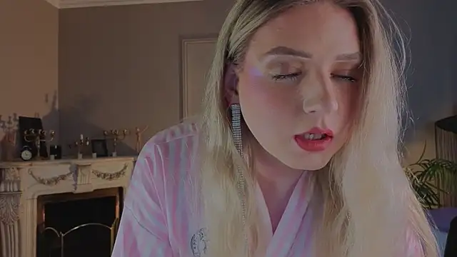 Jes Solar online show from April 15, 9:37 pm