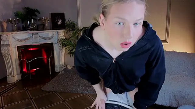 Jes Solar online show from November 14, 10:02 pm