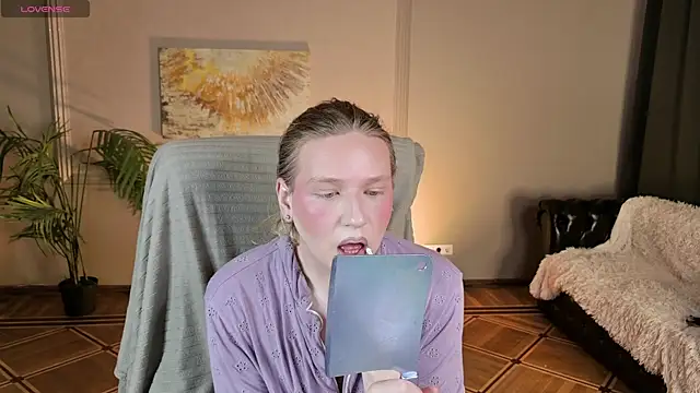 Snapshot of Jes_Solar chatting on July 17, 9:01 pm Jes Solar online show from July 17, 9:01 pm